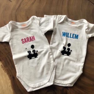 tweeling geboortekaartje bedrukken romper kado newborn kleding bedrukken